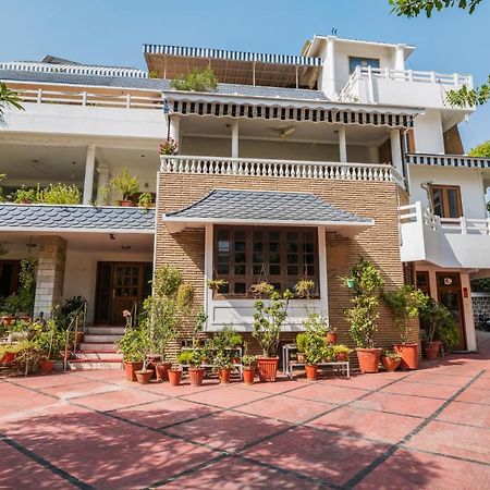 Giri Homestay By Vista Rooms Jaipur Exteriör bild