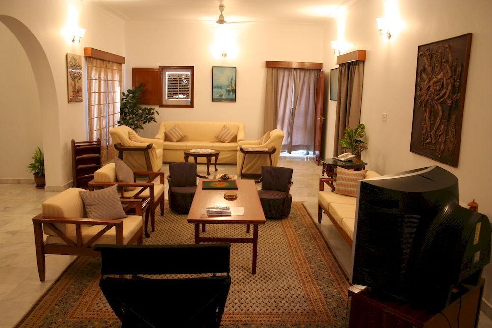 Giri Homestay By Vista Rooms Jaipur Exteriör bild