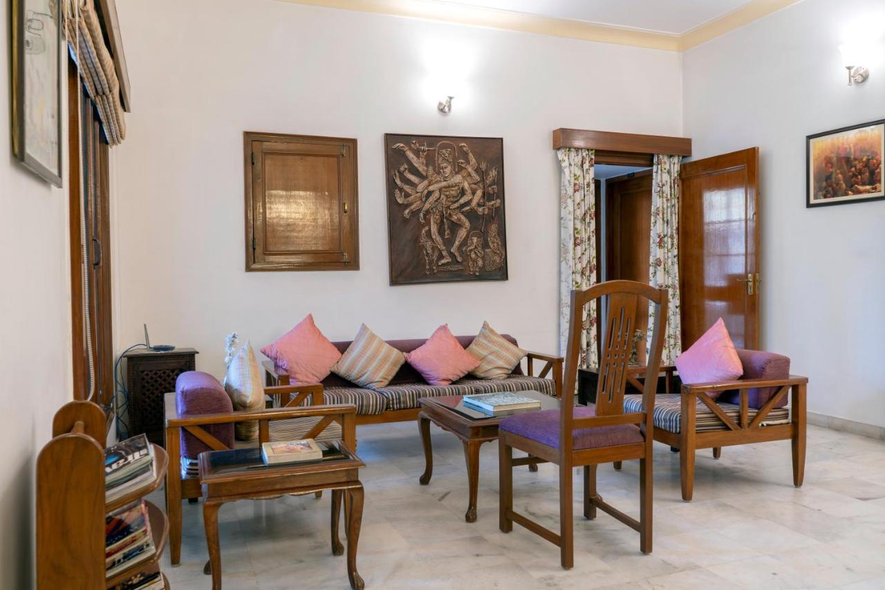 Giri Homestay By Vista Rooms Jaipur Exteriör bild