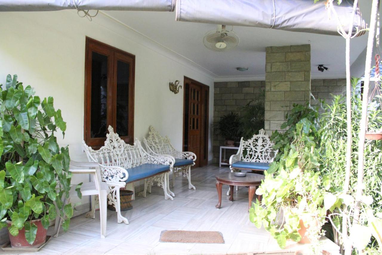 Giri Homestay By Vista Rooms Jaipur Exteriör bild