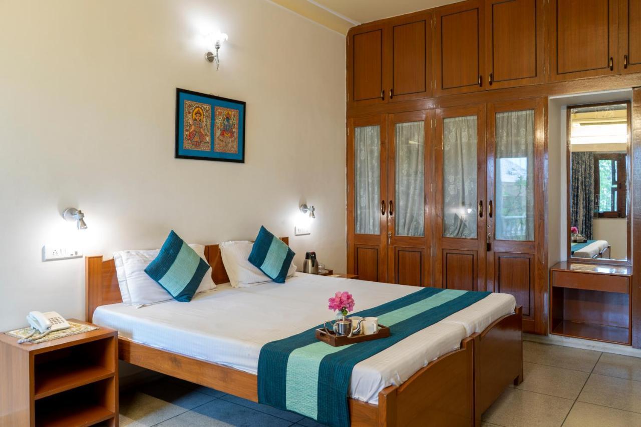 Giri Homestay By Vista Rooms Jaipur Exteriör bild